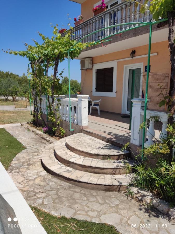 Apartmani Bruna Bilice Vrulje  Exterior foto